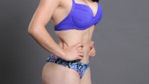 que cirugias comprende un mommy makeover